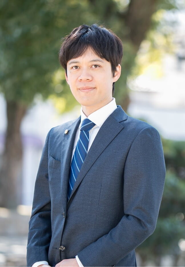 行政書士社会保険労務士吉本翼