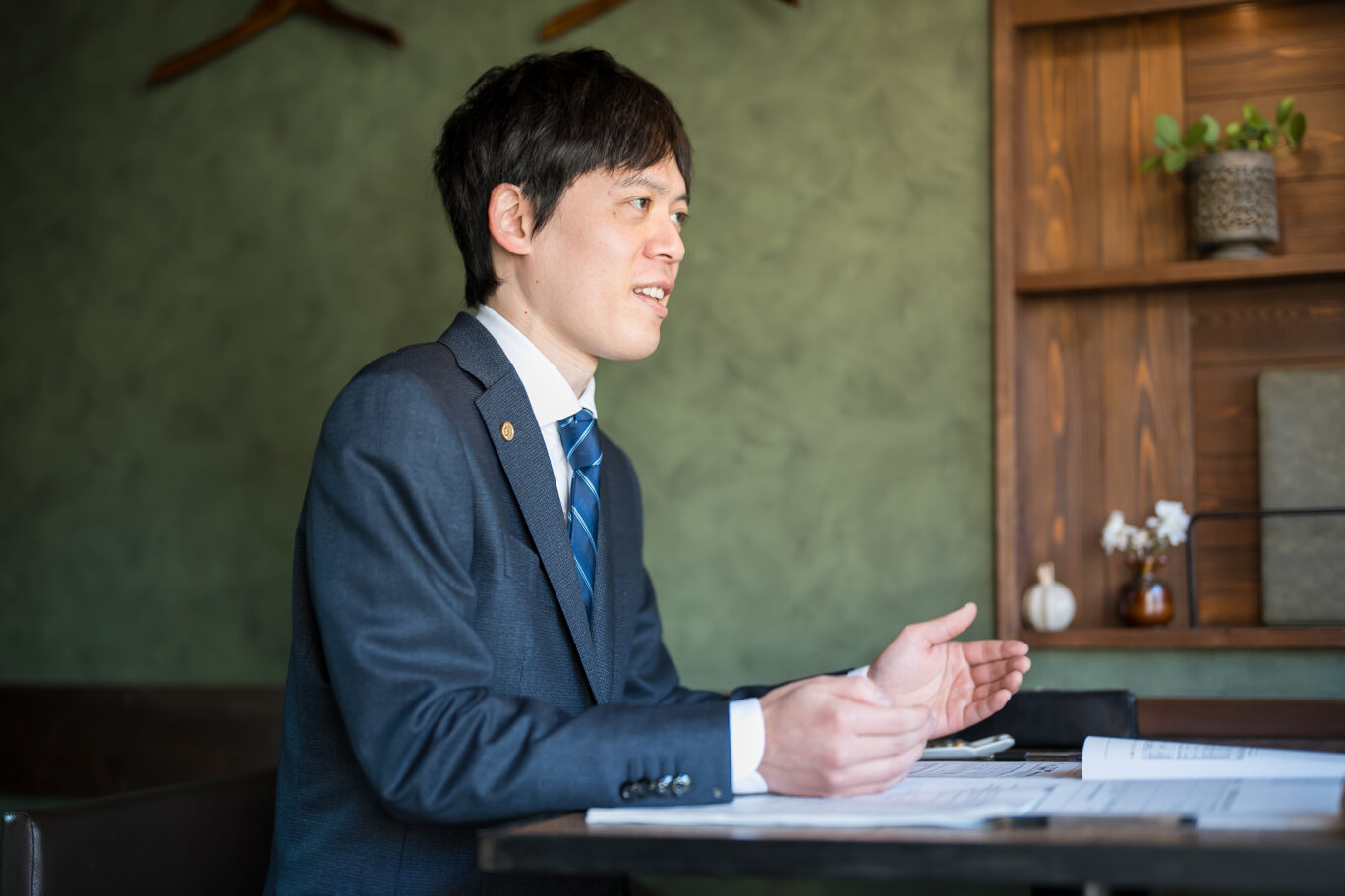 遠くても大丈夫？近くの専門家の方が良い？